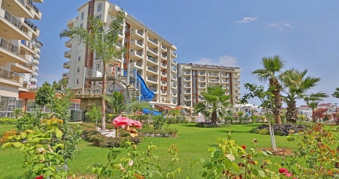 Lain-lain Marvelous Resort With Shared Pool in Alanya