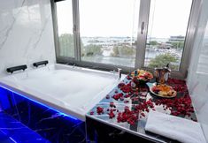 其他 6 Aura Marina Hotel