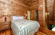 Others 2 Whisper Creek 2 Bedroom Cabin by Redawning