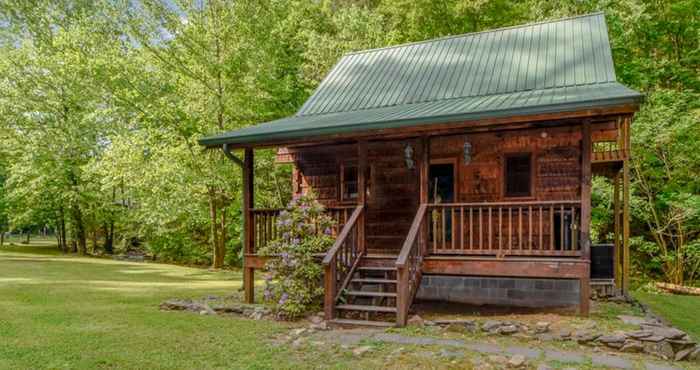 Others Whisper Creek 2 Bedroom Cabin by Redawning