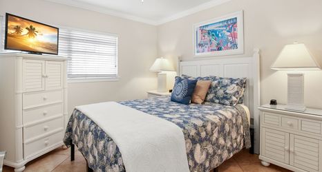 Khác 2 Bare Foot D211