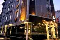 อื่นๆ Grand Black Hotel