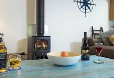 อื่นๆ 7 Manacles