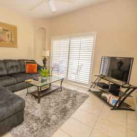 ห้องพัก 1 Lynval s Regal Palms Resort Townhome, Highland Reserve Golf Club Hotels