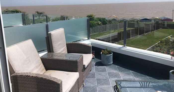 Others Beautiful 4-bed House in Walton on the Naze