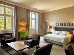 Château de Didonne, USD 303.09