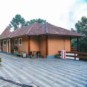 Primary image 1 Chalé Belga - 1,2 km do Centro Turístico Capivari, Saint John Monastery Hotels