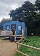 Primary image Large Shepherds Hut - Riverview