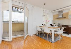 Others 5 Apartment Aleja Wilanowska by Renters