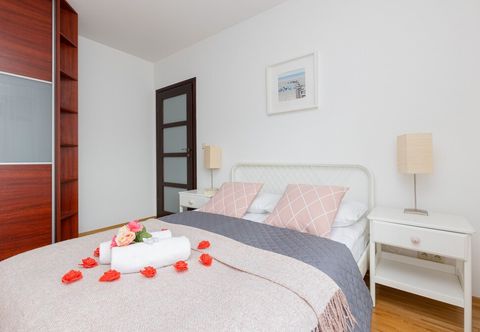 Others Apartment Aleja Wilanowska by Renters