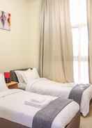 Room 2 Bedroom Apartment- Azizi Plaza