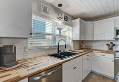 其他 6 343 N Fletcher Ave Down 2 Bedroom Home by Redawning