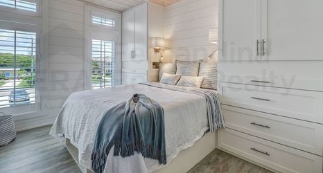 其他 2 226 Sf 2nd Floor 3 Bedroom Townhouse by RedAwning