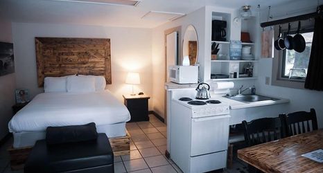 Khác 2 3 Rivers Resort and Guide Service