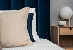 Others 6 Lake Club Apartments - LoftAffair