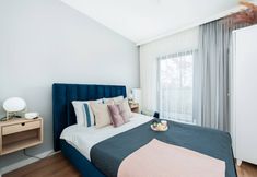 Others 3 Lake Club Apartments - LoftAffair