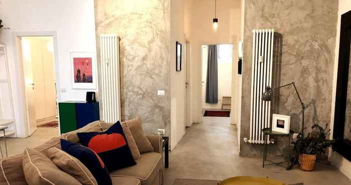 Others Inviting 2-bed Apartment in Milano