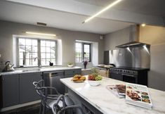 其他 2 Beautiful 7 bedroom house hottub wifi