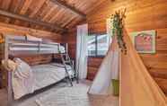 Lainnya 6 Port Hadlock Luxury Cabin Retreat Awaits You! 5 Bedroom Cabin by Redawning