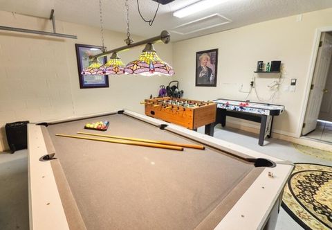 Others Henrik's Highlands Reserve Retreat 4 Bedroom Home by Redawning