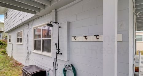 其他 2 343 N Fletcher Ave B-upstairs 3 Bedroom Home by Redawning