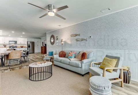 其他 343 N Fletcher Ave B-upstairs 3 Bedroom Home by Redawning