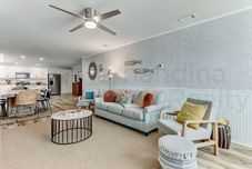 其他 343 N Fletcher Ave B-upstairs 3 Bedroom Home by Redawning