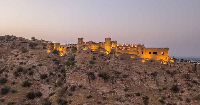 Khác Mundota Fort and Palace