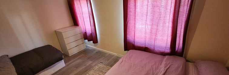 Lainnya Lovely, Cosy House Easy Reach to Central London