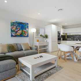 Primary image 1 Groovy Apt Close to Onehunga Mall Centre, Campbells Bay Hotels