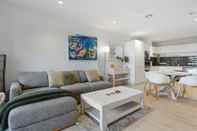 Others Groovy Apt Close to Onehunga Mall Centre