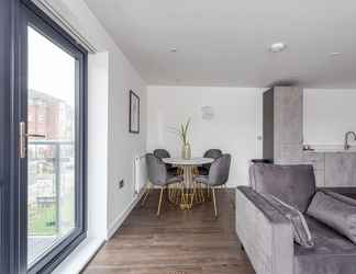 Others 2 Modern & Stylish 2 Bed York Apartment