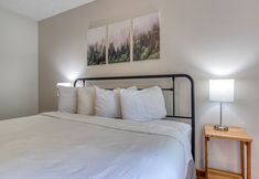 Lain-lain 5 Pinecrest Townhomes-1K-2Q Unit-Renovated