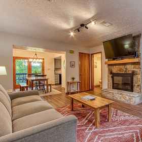 Primary image 1 Pinecrest Townhomes-1K-2Q Unit-Renovated, Pigeon Forge Hotels