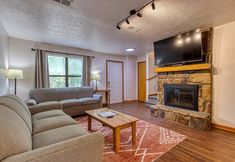 Others 2 Pinecrest Townhomes-1KING and 2BUNK UNIT