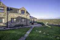 อื่นๆ Stormy Castle - 6 Bedroom Sleeps 14 - Llangenith