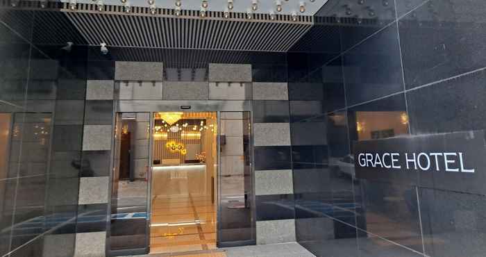 อื่นๆ Grace Hotel