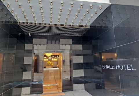 Khác Grace Hotel