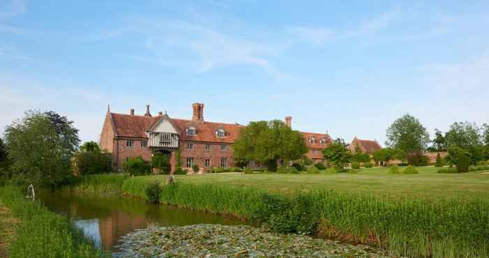 Lain-lain Luxury Tudor Hall Gardens Located on Breath-taking Norfolk Estate