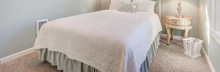 その他 Victoria's and Bent Beach Cottage's Combo