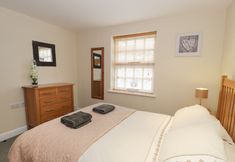 Others 3 Whistle Stop Apartment