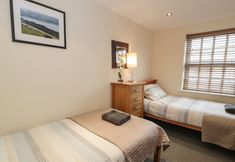 Others 6 Whistle Stop Apartment