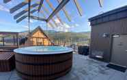 Others 3 Shared Roof Top Hot Tub Silver Mtn