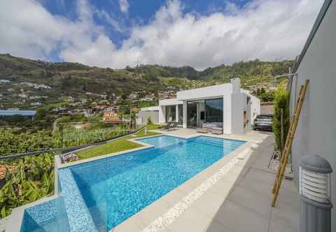 Others House With Pool and sea View, Pearl of Calheta