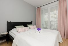 Others 2 Warszawa Stalowa Apartment by Renters