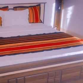 Room 1 Mujjo Hotel, Wakiso Tc Hotels