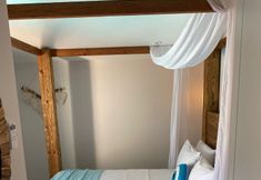 Lainnya 5 Chloe Alacati