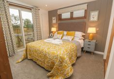 Others 2 12 Meadow Retreat