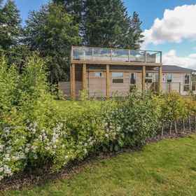 Primary image 1 2 Southern Place, Hotel Deviock