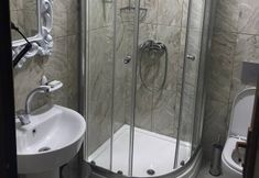 อื่นๆ 6 Taksim Yamac Suit